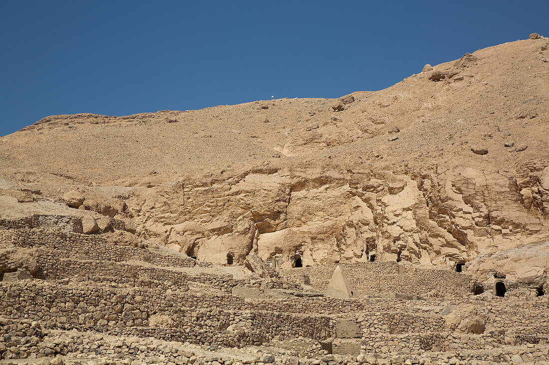 Ruins of Workmen's Village, Tombs above, Deir el-Medina, Ancient Thebes, UNESCO World Heritage Site, Luxor, Egypt, North Africa, Africa