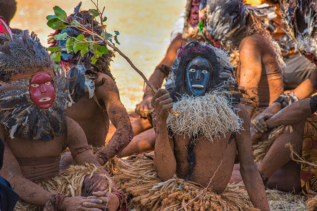 Die traditionelle Kulamba-Zeremonie des Chewa-Volkes aus Sambia, Mosambik und Malawi, die jährlich am letzten Samstag im August zu Ehren ihres Häuptlings Kalonga Gaia Uni in der Nähe von Katete, Ostprovinz, Sambia, Afrika, stattfindet