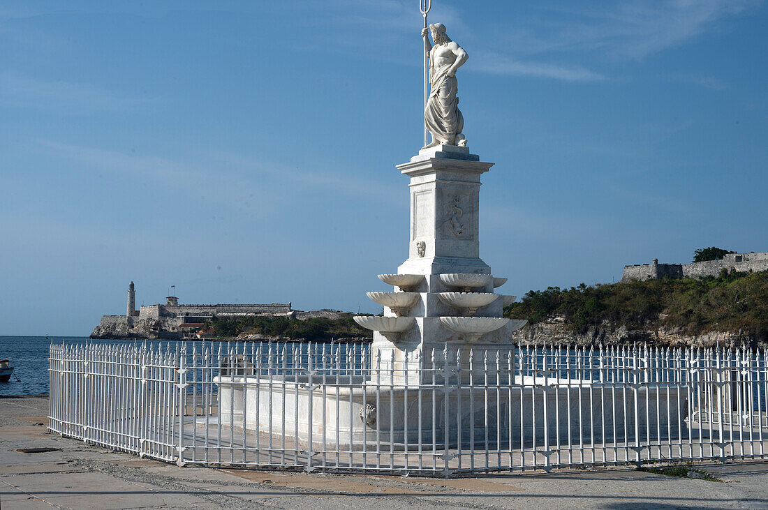 Malecon, Havana, Cuba, West Indies, Caribbean, Central America