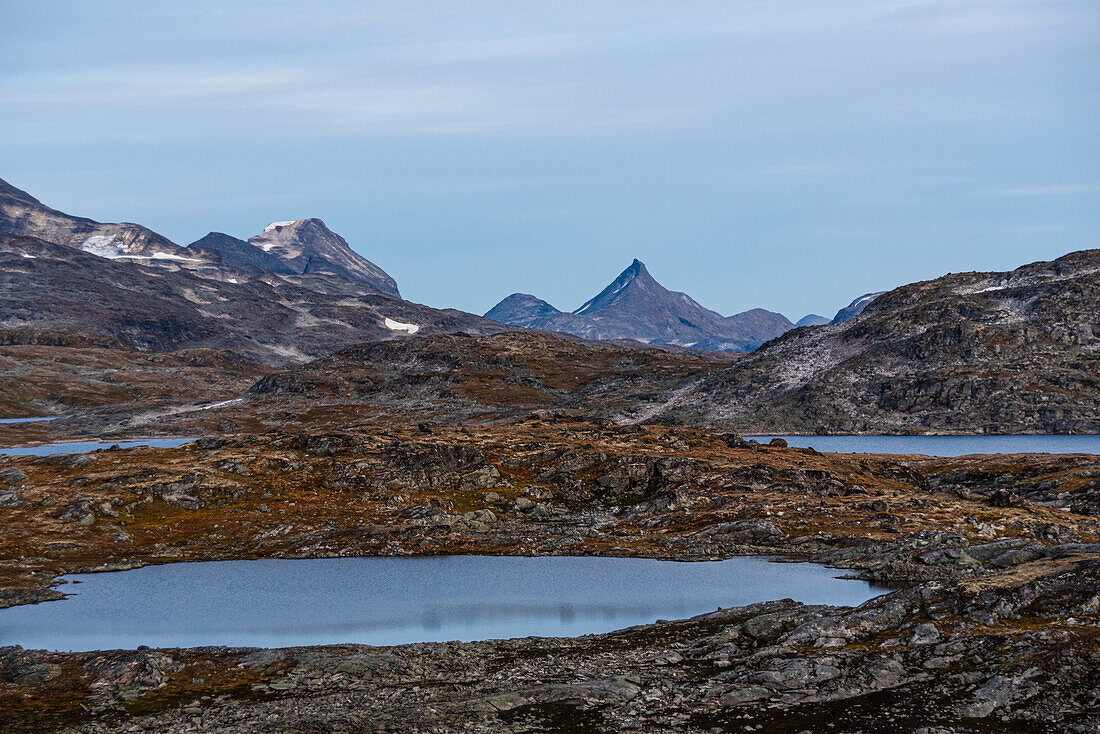 Gletscherberge mit Schmelzwasserseen, Sognefjellet-Pass, Jotunheimen-Nationalpark, Norwegen, Skandinavien, Europa