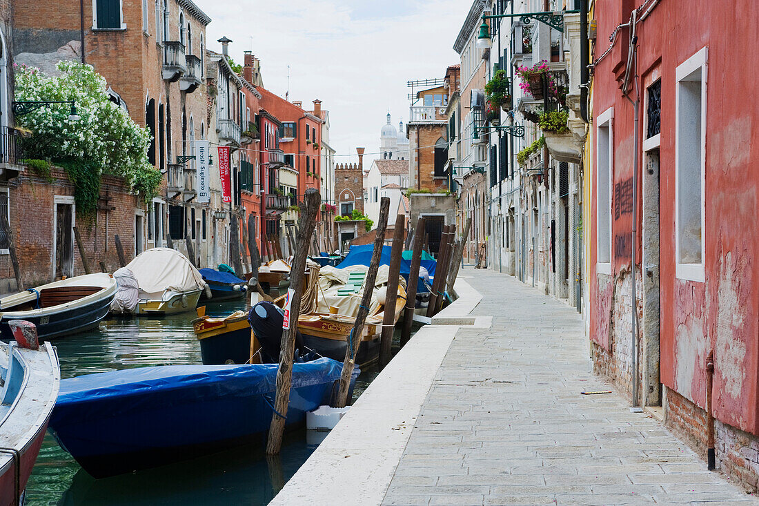 The Fondamenta Del Squero, Venice, UNESCO World Heritage Site, Veneto, Italy, Europe