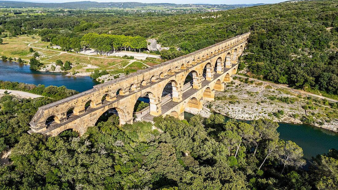 Der Pont du Gard, ein römischer Aquädukt, UNESCO-Welterbe, Vers-Pont-du-Guard, Okzitanien, Frankreich, Europa