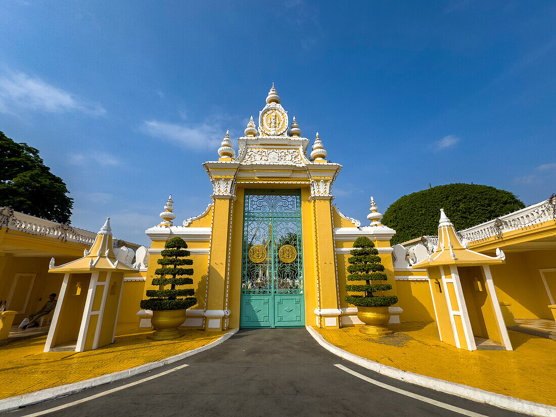 Außenansicht der königlichen Palastanlage in Phnom Penh, Kambodscha, Indochina, Südostasien, Asien