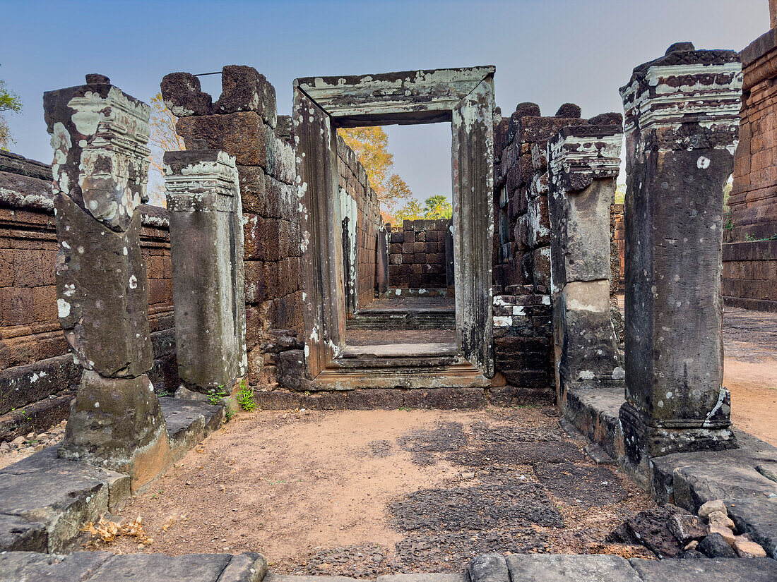 Pre Rup Temple, a Hindu temple at Angkor built in 961 for Khmer king Rajendravarman of laterite and sandstone, UNESCO World Heritage Site, Cambodia, Indochina, Southeast Asia, Asia