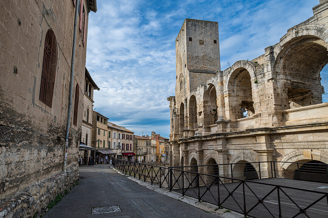 The Roman Amphitheatre, Arles, UNESCO World Heritage Site, Bouches du Rhone, Provence-Alpes-Cote d'Azur, France, Europe