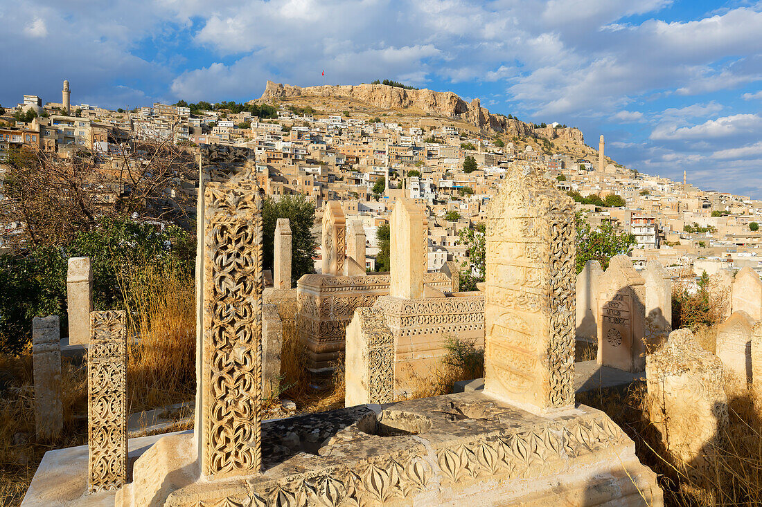 Mardin vom Friedhof Muhamad Zirrar Asri aus gesehen, Mardin, Türkei, Kleinasien, Asien