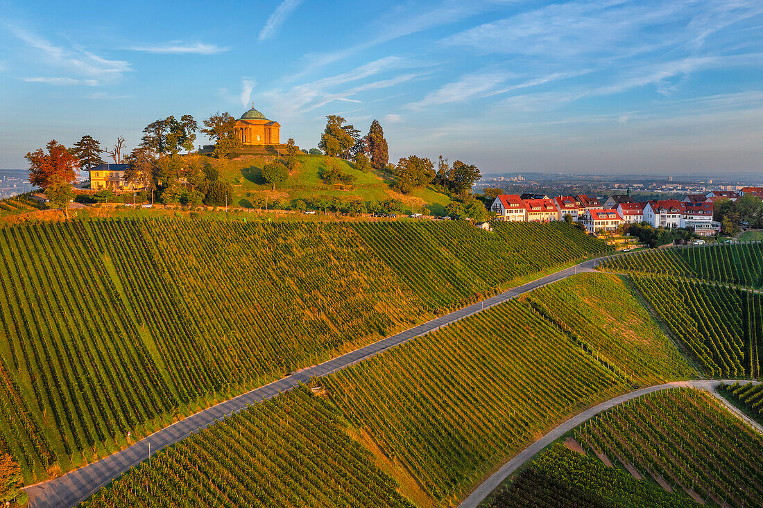 Grabkapelle in den Weinbergen bei Stuttgart-Rotenberg, Baden Württemberg, Deutschland, Europa