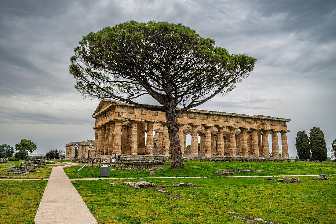 Die griechischen Tempel von Paestum, UNESCO-Welterbestätte, Kampanien, Italien, Europa