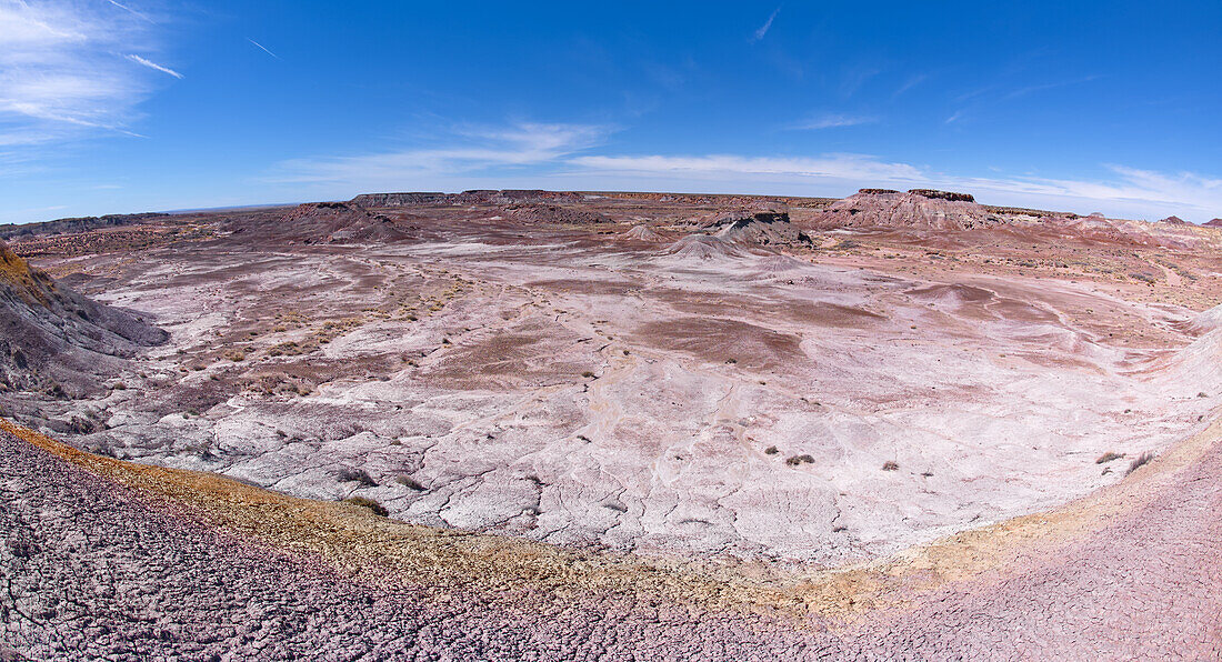 Felsinseln im Hamilili-Tal am Südende des Petrified Forest National Park, Arizona, Vereinigte Staaten von Amerika, Nordamerika