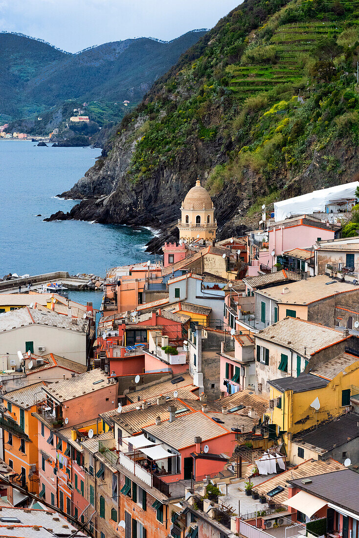 Vernazza, ein Küstenort in der Provinz La Spezia, Region Cinque Terre, UNESCO-Welterbe, Ligurien, Italien, Europa