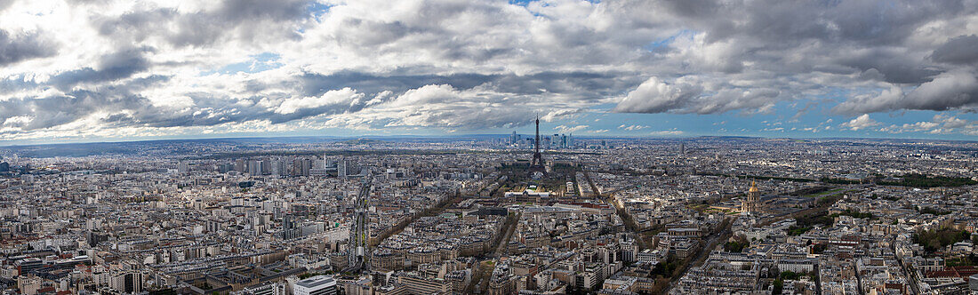 Paris im Überblick mit Eiffelturm, Paris, Frankreich, Europa