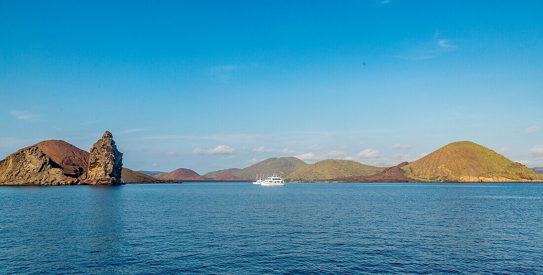 Pinnacle Rock auf der Insel Bartolome auf den Galapagos-Inseln, UNESCO-Welterbestätte, Ecuador, Südamerika