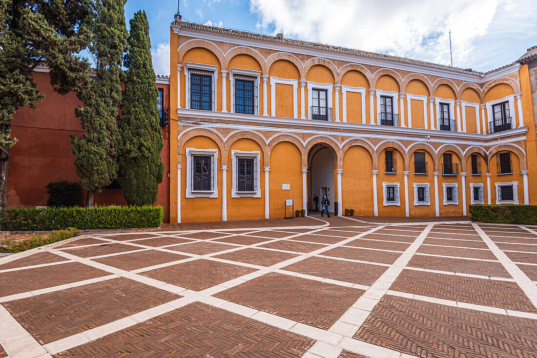 Patio de la Monteria courtyard in the Real Alcazar, UNESCO World Heritage Site, Plaza del Triunfo, Seville, Andalusia, Spain, Europe