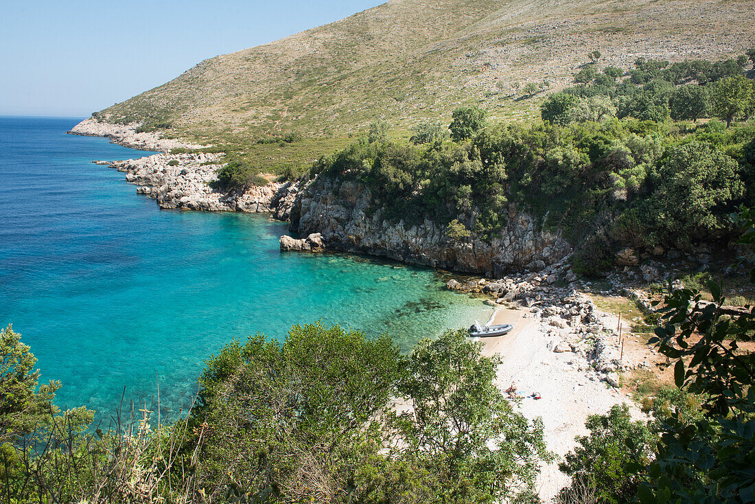 Bucht und Strand von Brisana, Halbinsel von Karaburun, im Meerespark Karaburun-Sazan, Vlore-Bucht, Albanien, Europa