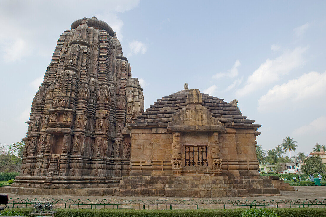 Der Rajarani-Tempel aus dem 11. Jahrhundert, der der Hindu-Gottheit Shiva geweiht ist, in Bhubaneswar, Spitzname Stadt der Tempel, Bhubaneswar, Odisha, Indien, Asien