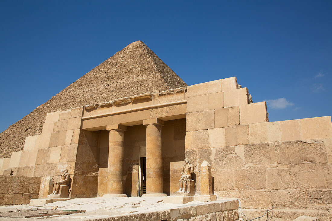 Mastaba (Tomb) of Seshem Nefer Theti, Giza Pyramid Complex, UNESCO World Heritage Site, Giza, Egypt, North Africa, Africa