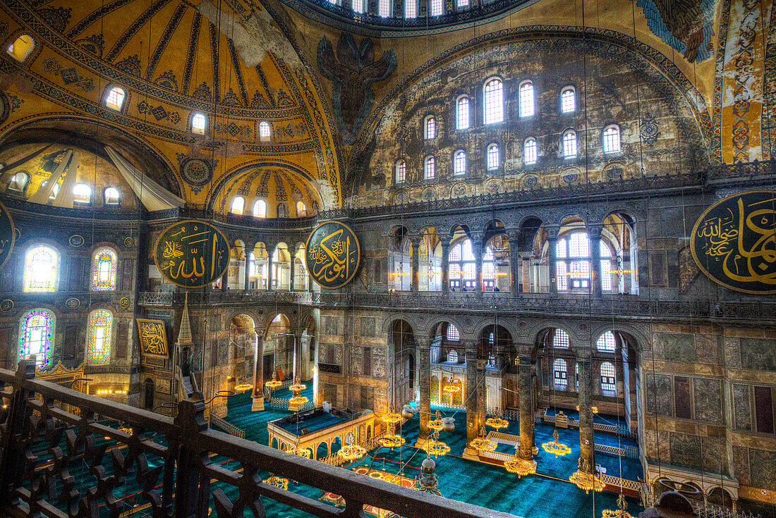 Übersicht, Innenraum, Große Moschee Hagia Sophia, 537 n. Chr., UNESCO-Welterbe, Sultanahmet, Istanbul, Türkei, Europa