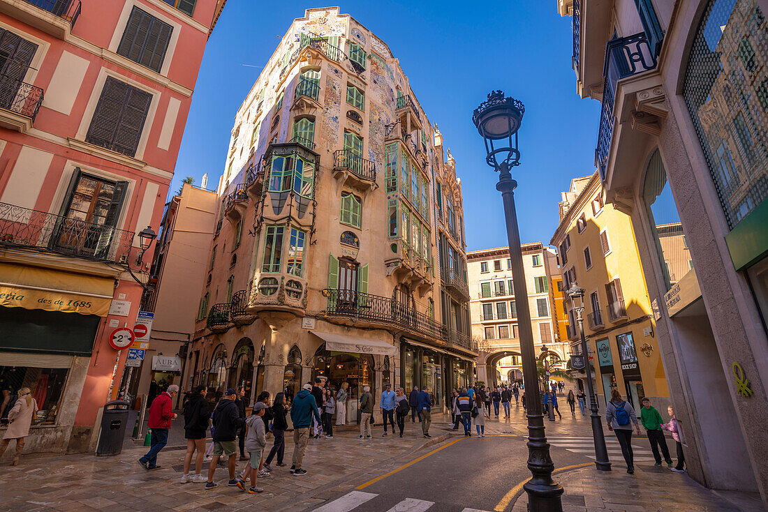 Blick auf Can Forteza Rey am Placa del Marques del Palmer, Palma de Mallorca, Mallorca, Balearen, Spanien, Mittelmeer, Europa