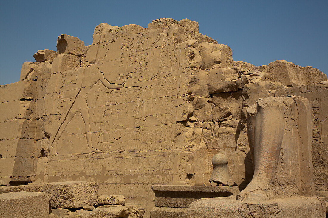 Relief von Thutmose III., Karnak-Tempelkomplex, UNESCO-Welterbe, Luxor, Ägypten, Nordafrika, Afrika