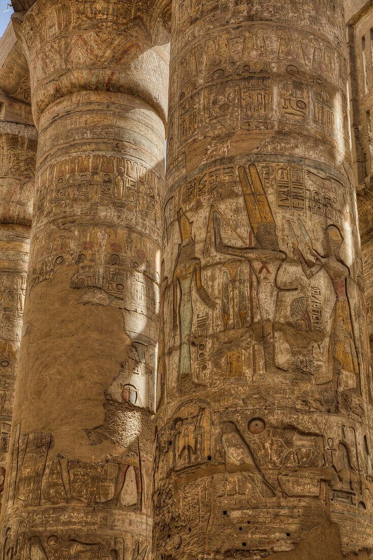 The Great Papyrus Columns, Hypostyle, Karnak Temple Complex, UNESCO World Heritage Site, Luxor, Egypt, North Africa, Africa