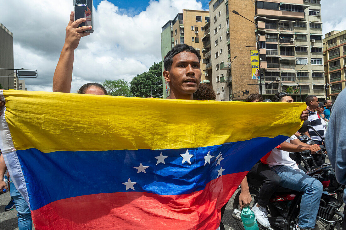 Zweiter Tag der Proteste in Venezuela nach dem mutmaßlichen Wahlbetrug durch die Regierung von Nicolas Maduro