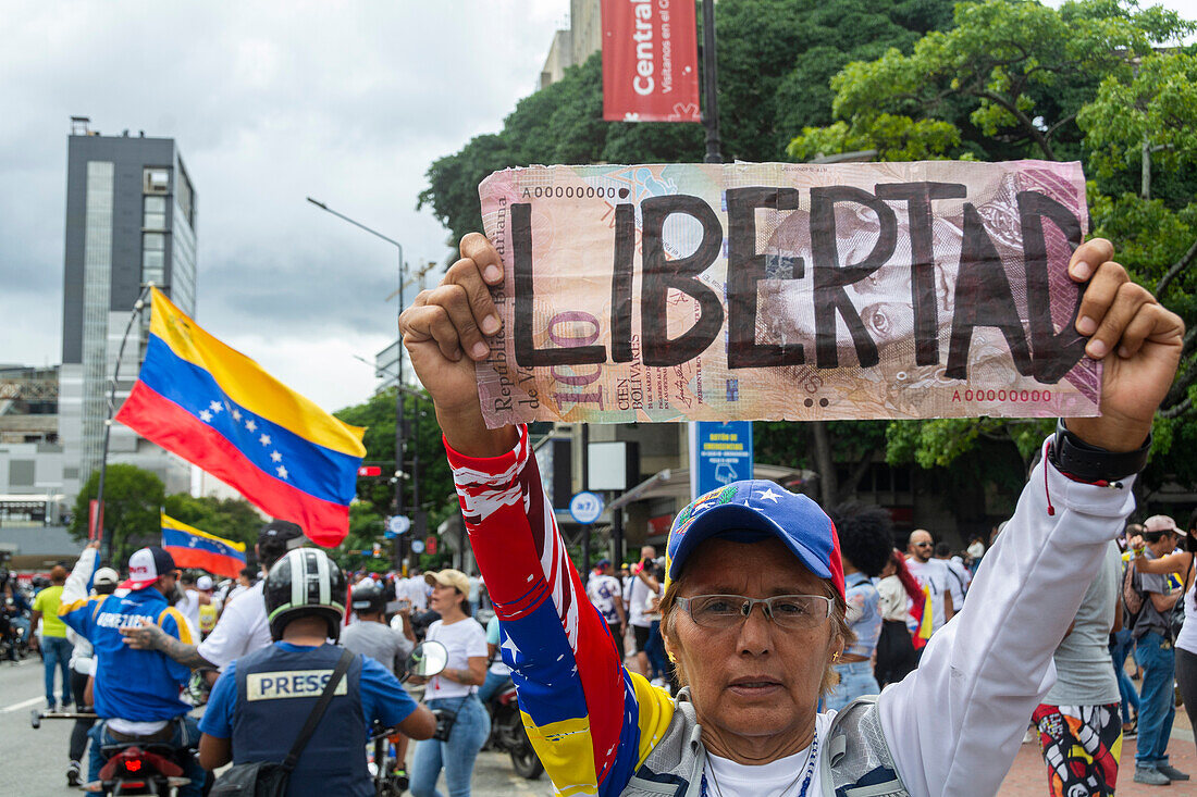 Second day of protest in Venezuela, after the supposed electoral fraud, carried out by the government of Nicolas Maduro