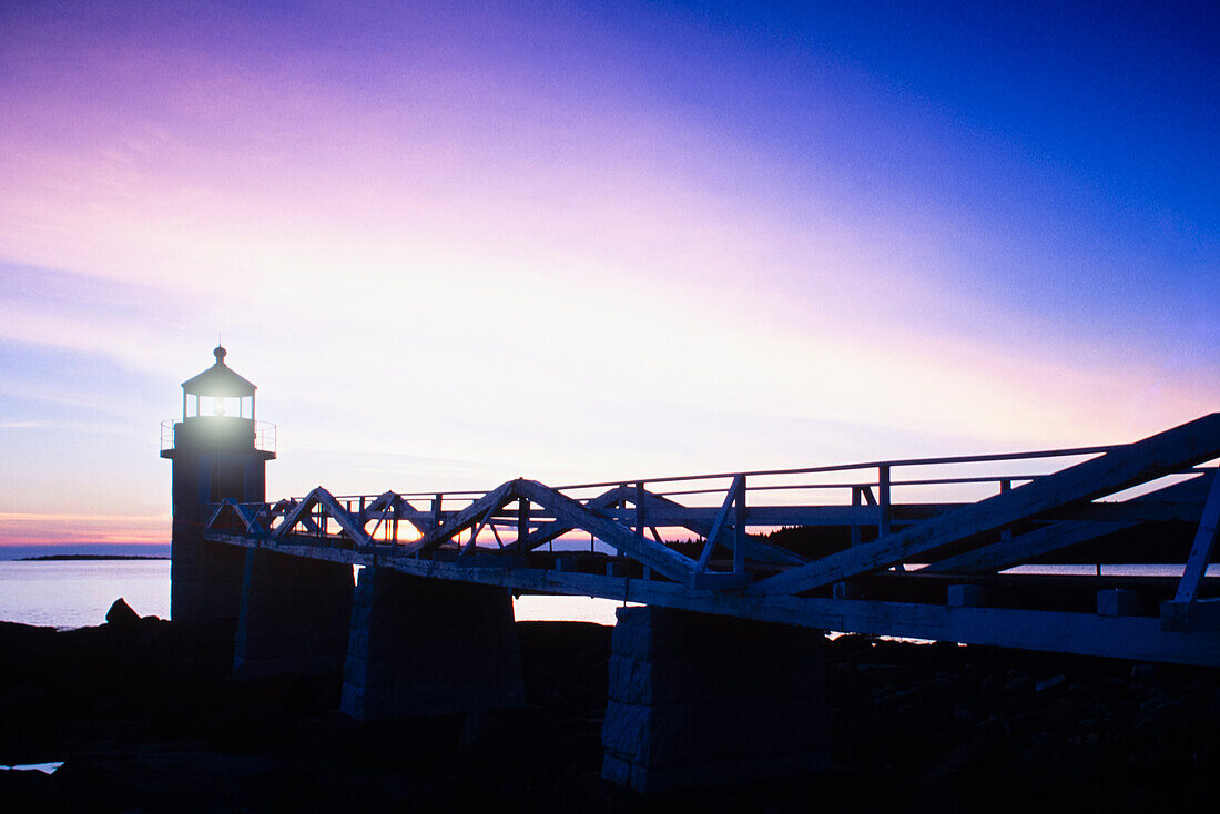 Marshall Point Light Station in der Abenddämmerung