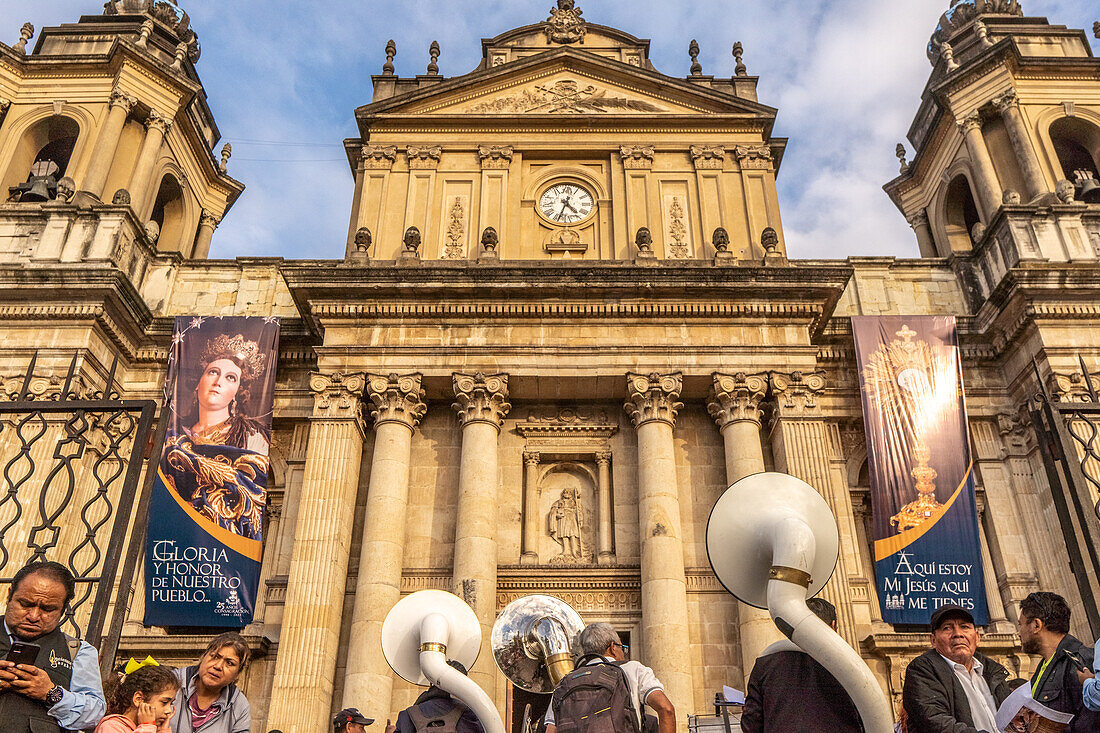 Dia de la Virgen de Guadalupe (Our Lady of Guadalupe) festival and parade in Guatemala City.