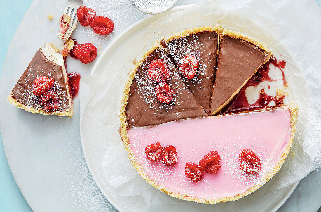 Cheesecake with raspberries and two types of icing