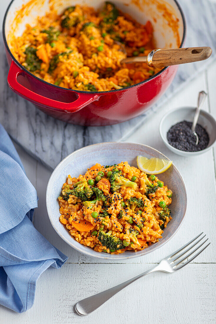 Lentil and rice curry with broccoli and peas