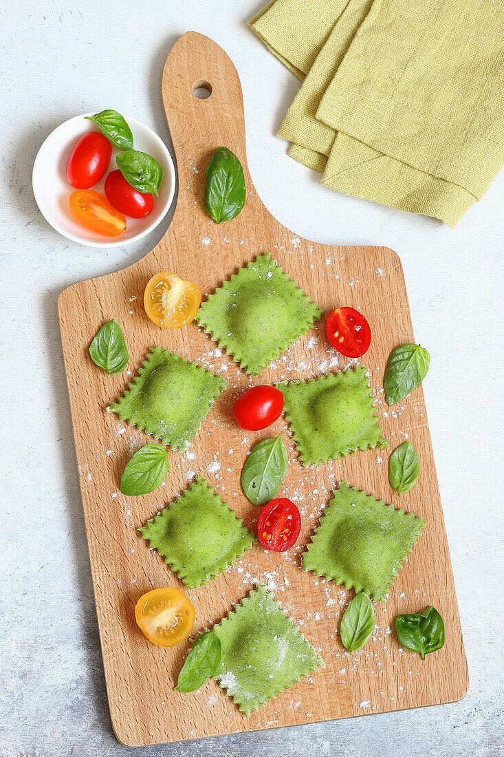 Selbstgemachte Rucola-Ravioli