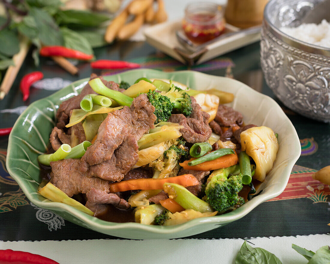 Nua Na Manoi with beef and vegetables (Thailand)