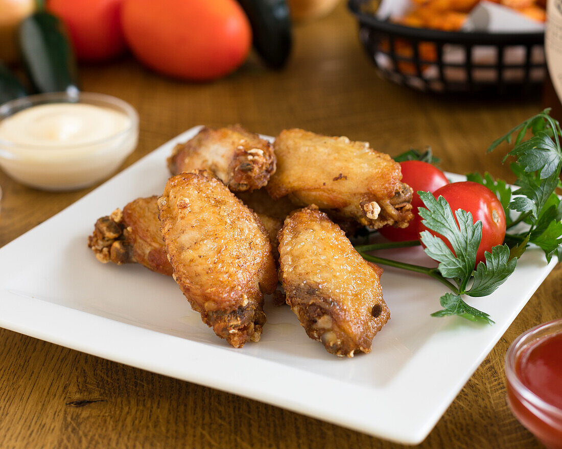 Fried chicken wings