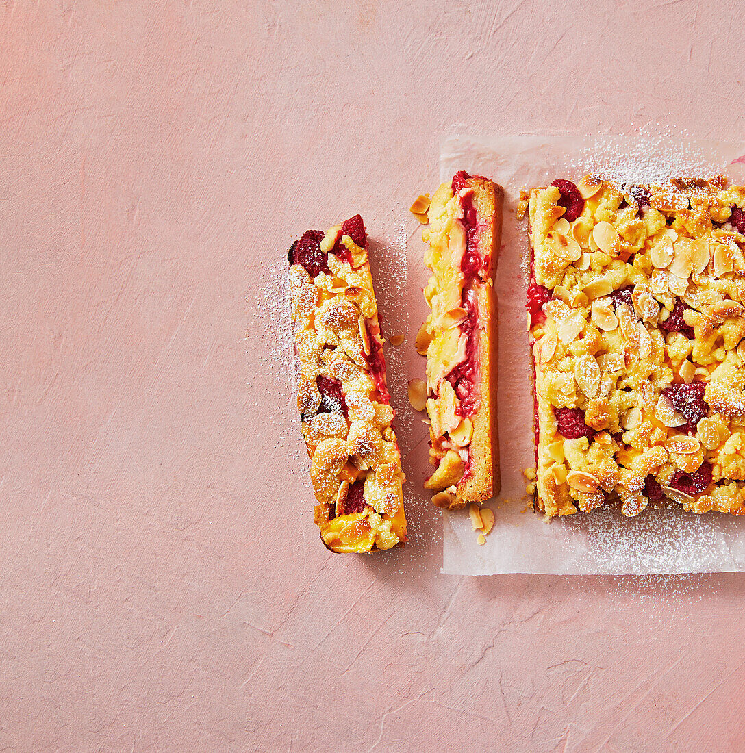 Himbeer-Streusel-Pudding-Schnitten