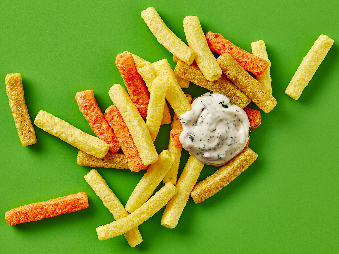 Vegetable sticks with herb dip