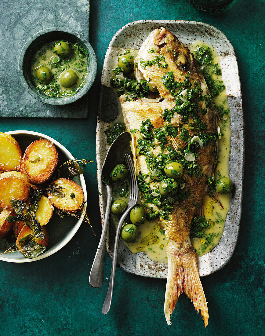 Fried snapper with basil and olives