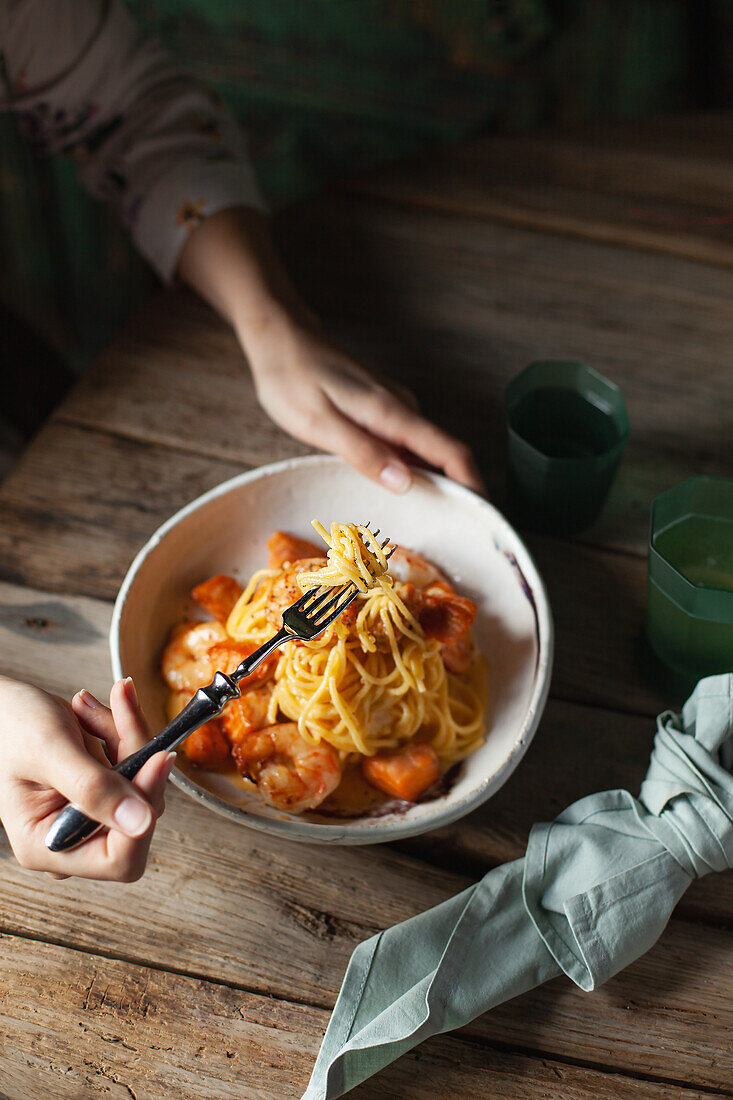 Seafood carbonara with prawns