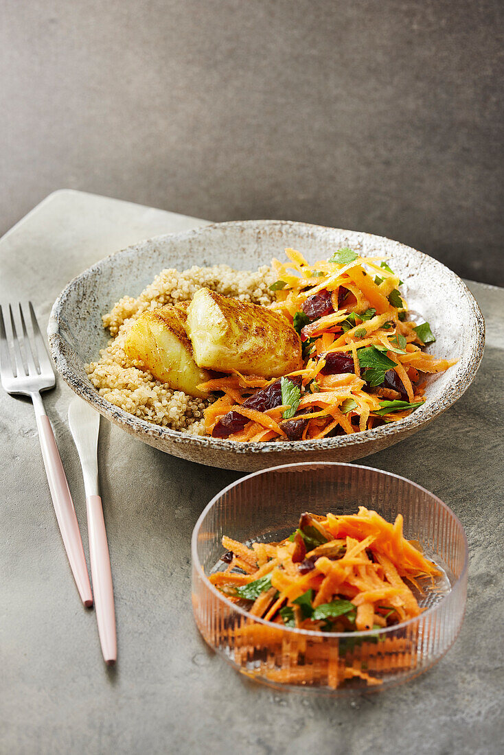 Curry-Fisch mit Möhrensalat