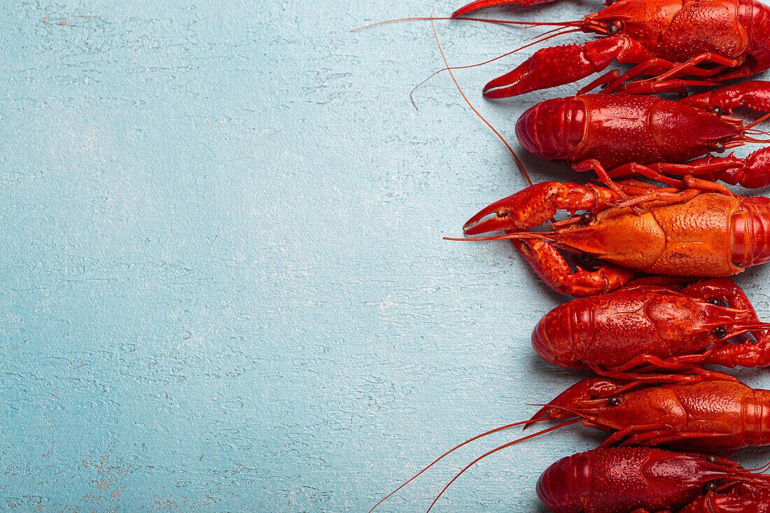 Boiled crayfish in a row