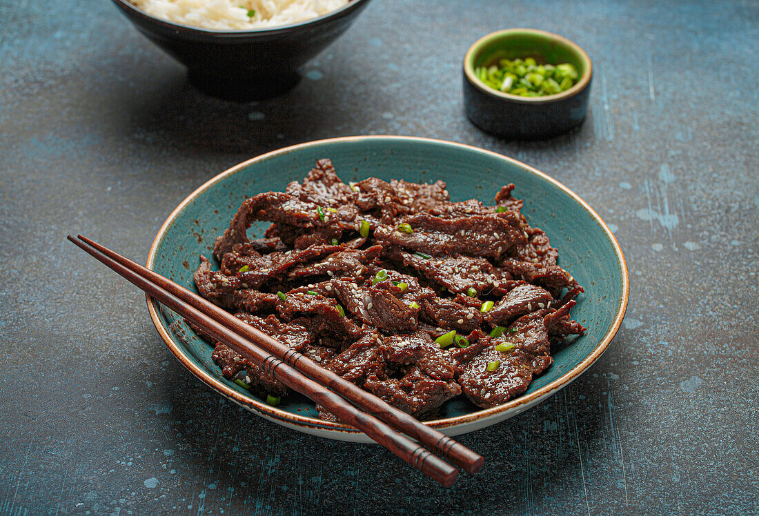 Bulgogi - Korean grilled meat with spring onions