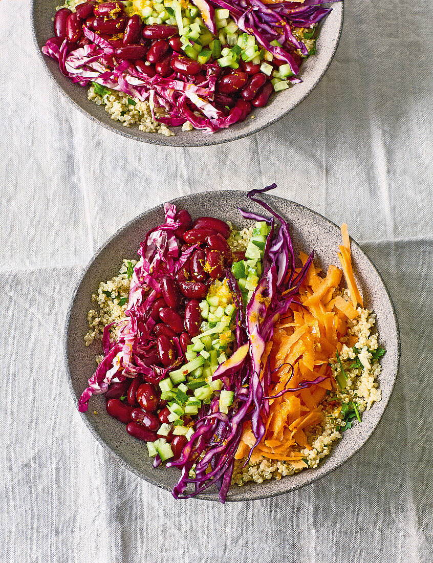 Rainbow-Salat mit Quinoa