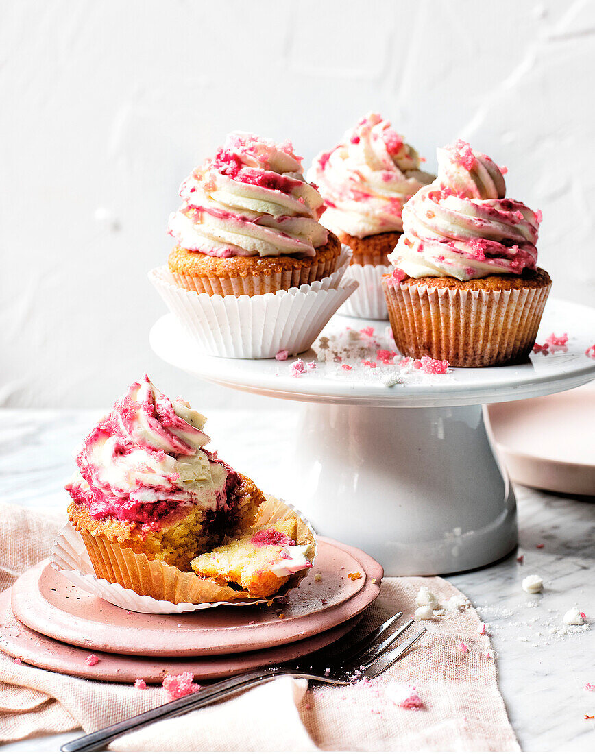 Cream Soda Raspberry Cupcakes