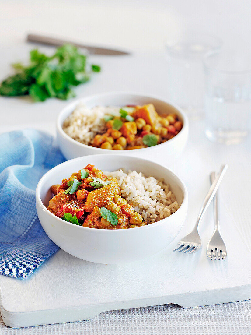 Indisches Butternuss-Kürbis-Curry mit Reis