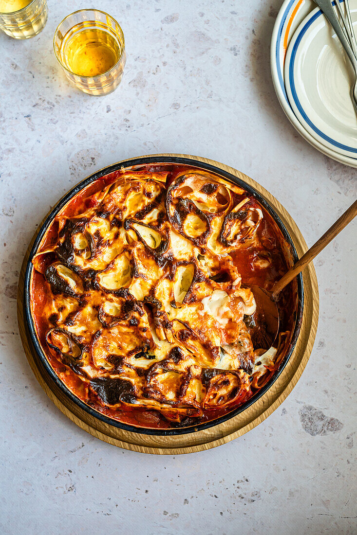 Lasagne with tagliatelle and cheese sauce