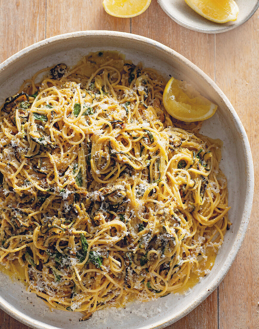 Spaghetti alla Nerano mit Zucchini und Pecorino