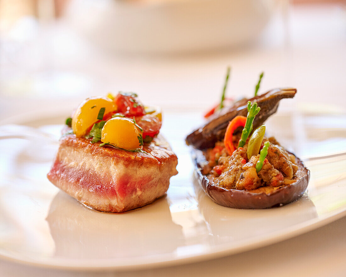 Thunfischsteak à la Plancha mit Auberginen