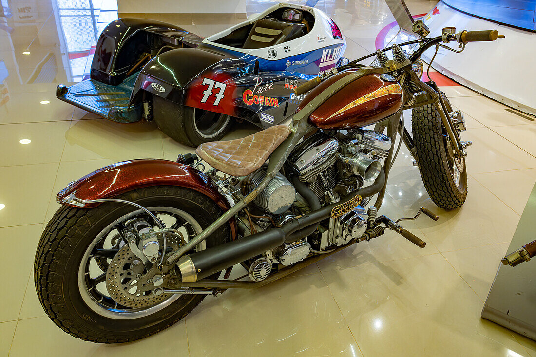 Ein maßgefertigtes 2011 Hispano France 1600 cc Motorrad im Automobilmuseum von Termas de Rio Hondo, Argentinien