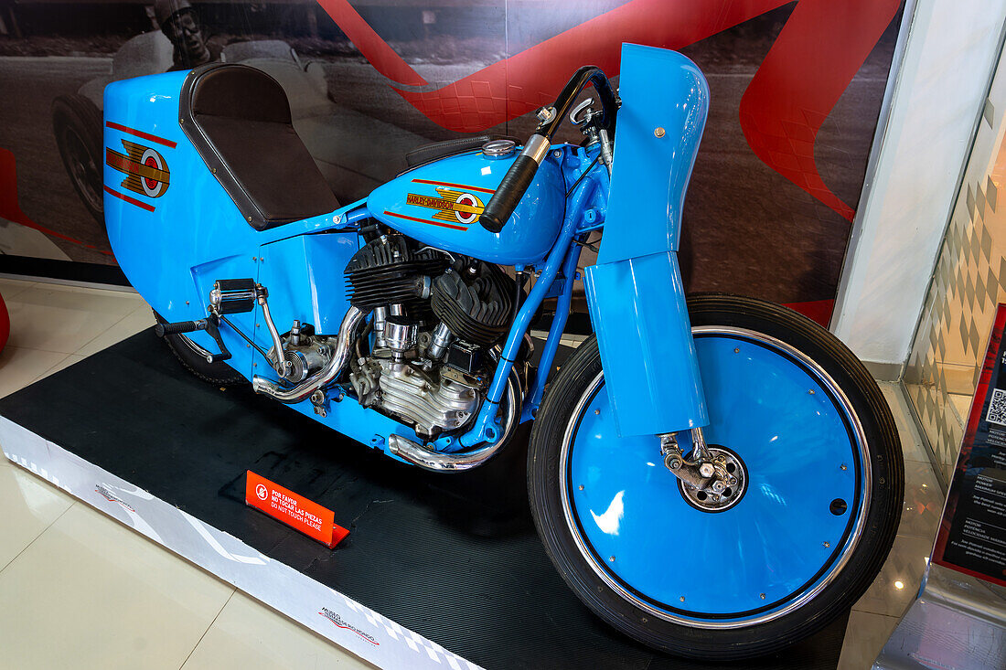 A vintage 1937 Harley-Davidson Steamliner motorcycle in the Automobile Museum of Termas de Rio Hondo, Argentina.