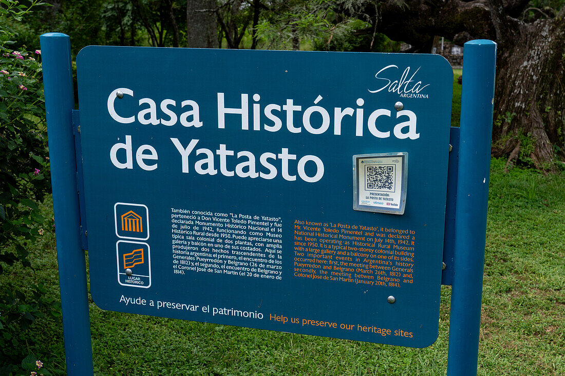 Sign at historic Posta de Yatatso, meetingplace between generals Belgrano & San Martin. San Jose de Metan, Argentina. In this meeting, Manuel Belgrano handed over command of the Army of the North to Jose de San Martin in January 1814 in the Argentine War of Independence.