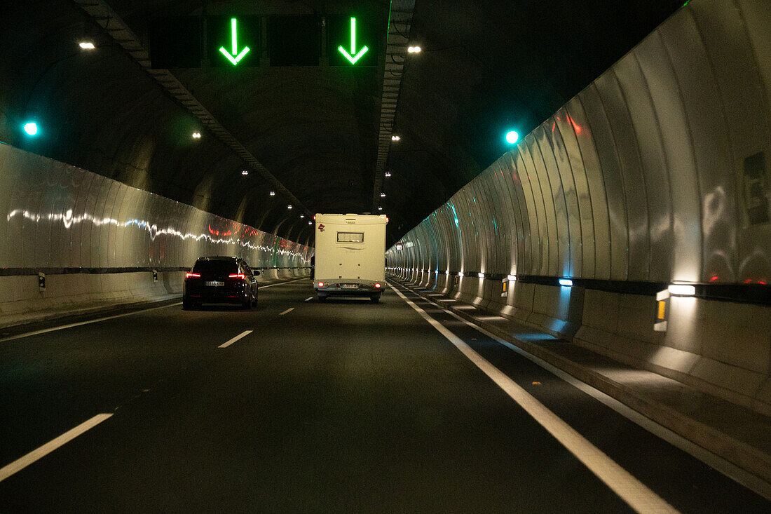 Straßentunnel im Baskenland, Spanien